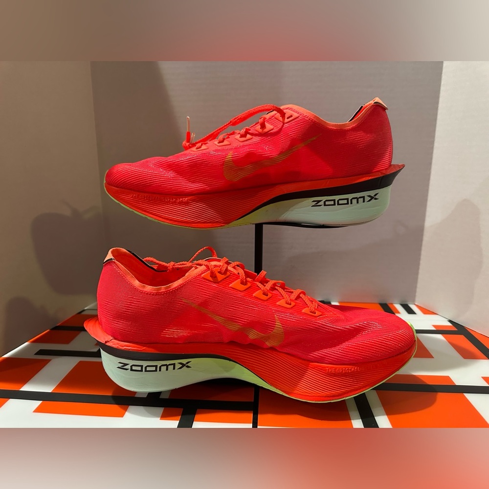 Nike Unisex ZoomX Vaporfly 4 Road
Running Shoes - Brand NEW with the box!